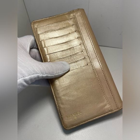 Chanel Camilla  embossed  ContinentalWallet - Picture 15 of 17